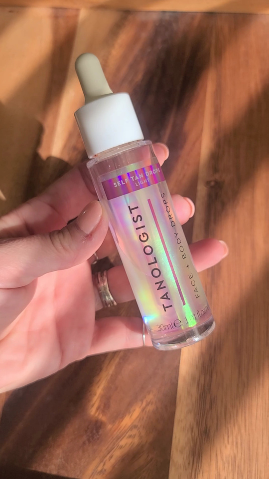 Tanologist face and body self tanner drops in the bottle